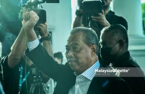 Muhyiddin tiba di mahkamah bakal hadapi pertuduhan rasuah