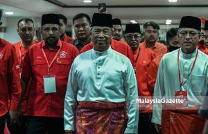 Muhyiddin muncul di persidangan Armada Nasional, Srikandi Muda