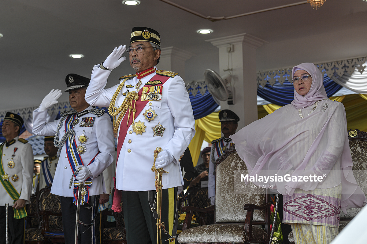 Agong Hadir Istiadat Perbarisan Peringatan Hari Polis Ke-216