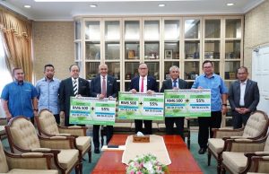 Kosma umum dividen 55%