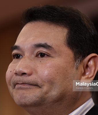 kejatuhan ringgit nilai