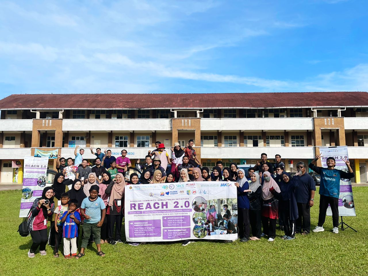 Kanak-kanak Orang Asli seronok pertama kali laung azan