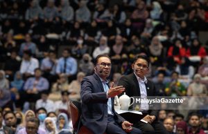 Hampir 30,000 pelajar tak ambil SPM perlu dipandang serius – PM