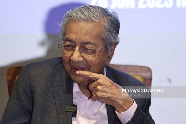 Tun Mahathir Hadir Sidang Media Khas Proklamasi Orang Melayu