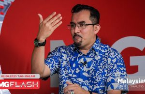 Ahli UMNO Yang Dipecat Dijemput Beli-Belah Di Reruai Jualan PAU 2023- Asyraf #MGFLASH