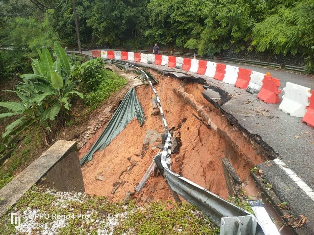 Cerun runtuh, sebahagian laluan Balik Pulau-Teluk Bahang ditutup