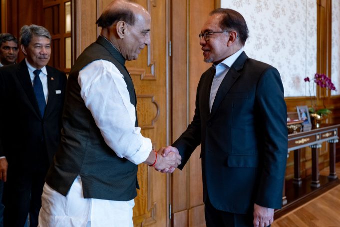 MG HQ 10072023_09 menteri india