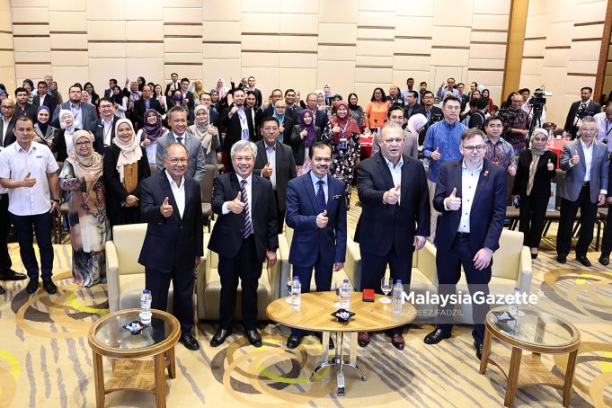 Pelancaran Program Kelas Master Dasar dan Peraturan Telekomunika Bursa Malaysia