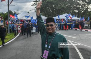 Sanusi calon terakhir tiba di pusat penamaan DUN Jeneri