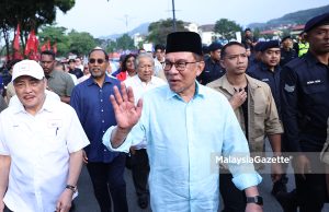 Anwar, pemimpin parti sertai perarakan perpaduan Gombak