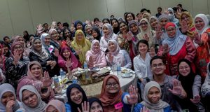 wanita pkr
