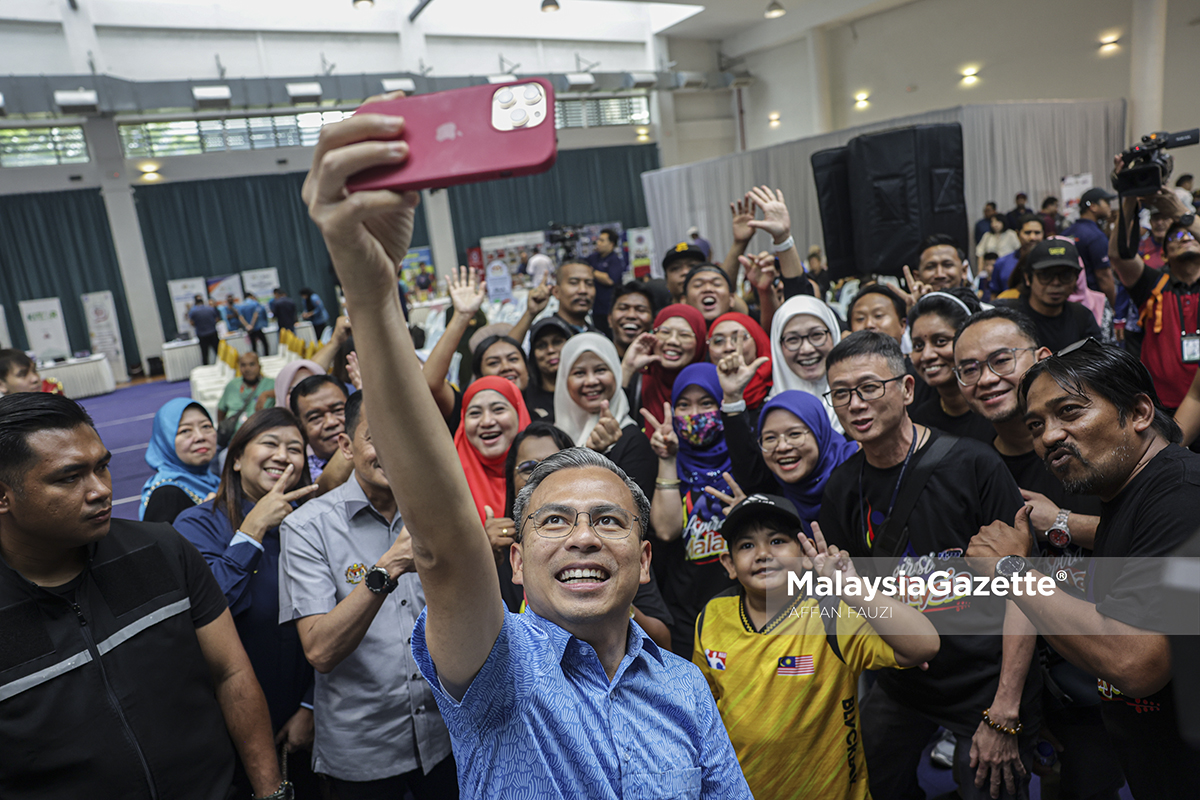 Dakwa Kerusi Parlimen Bertambah 300, Muhyiddin Cuba Takutkan Pengundi ...