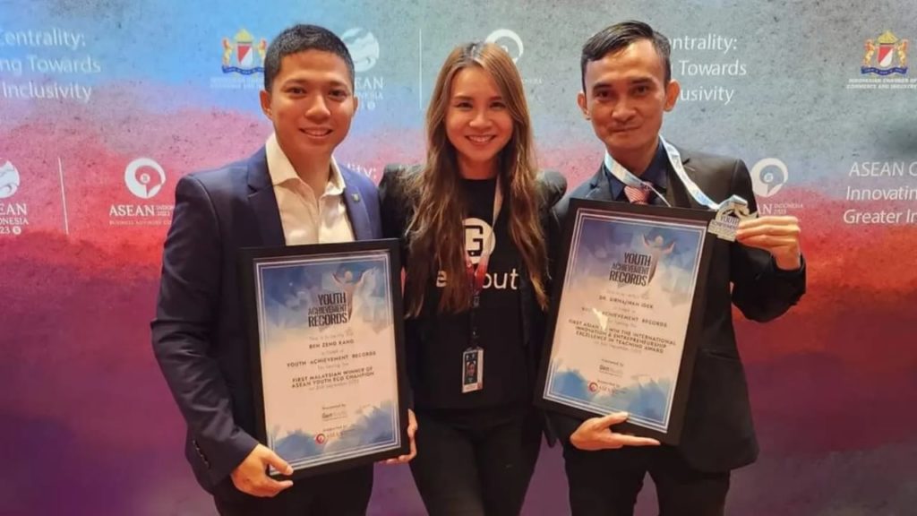 Beh Zeng Kang terima Anugerah Rekod Pencapaian Belia