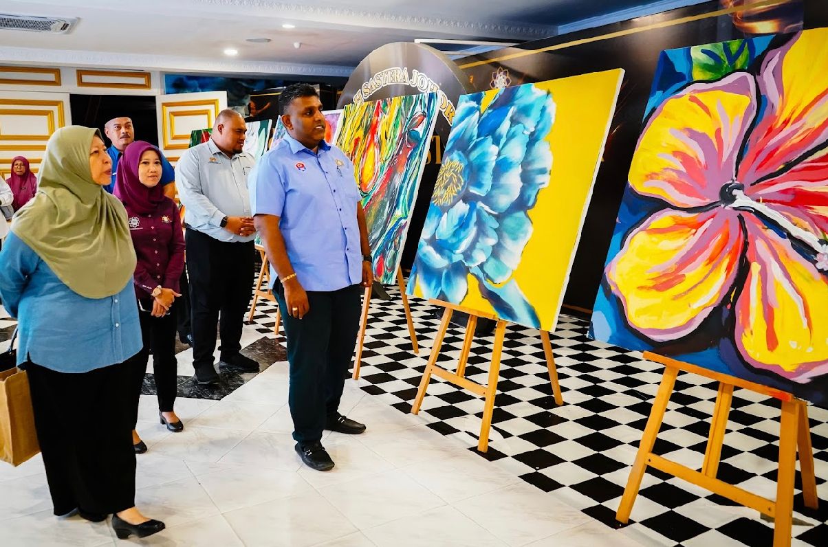 Pameran Karya Pelukis Johor ‘Bangkit’ kumpul karya hebat