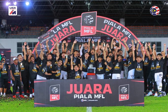 Tfc Ii Julang Piala Mfl Bukti Pemain Muda Tempatan Lebih Baik