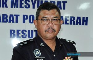 Mayat bayi perempuan dijumpai dalam tandas surau