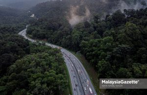 Aliran trafik di semua lebuh raya utama lancar petang ini
