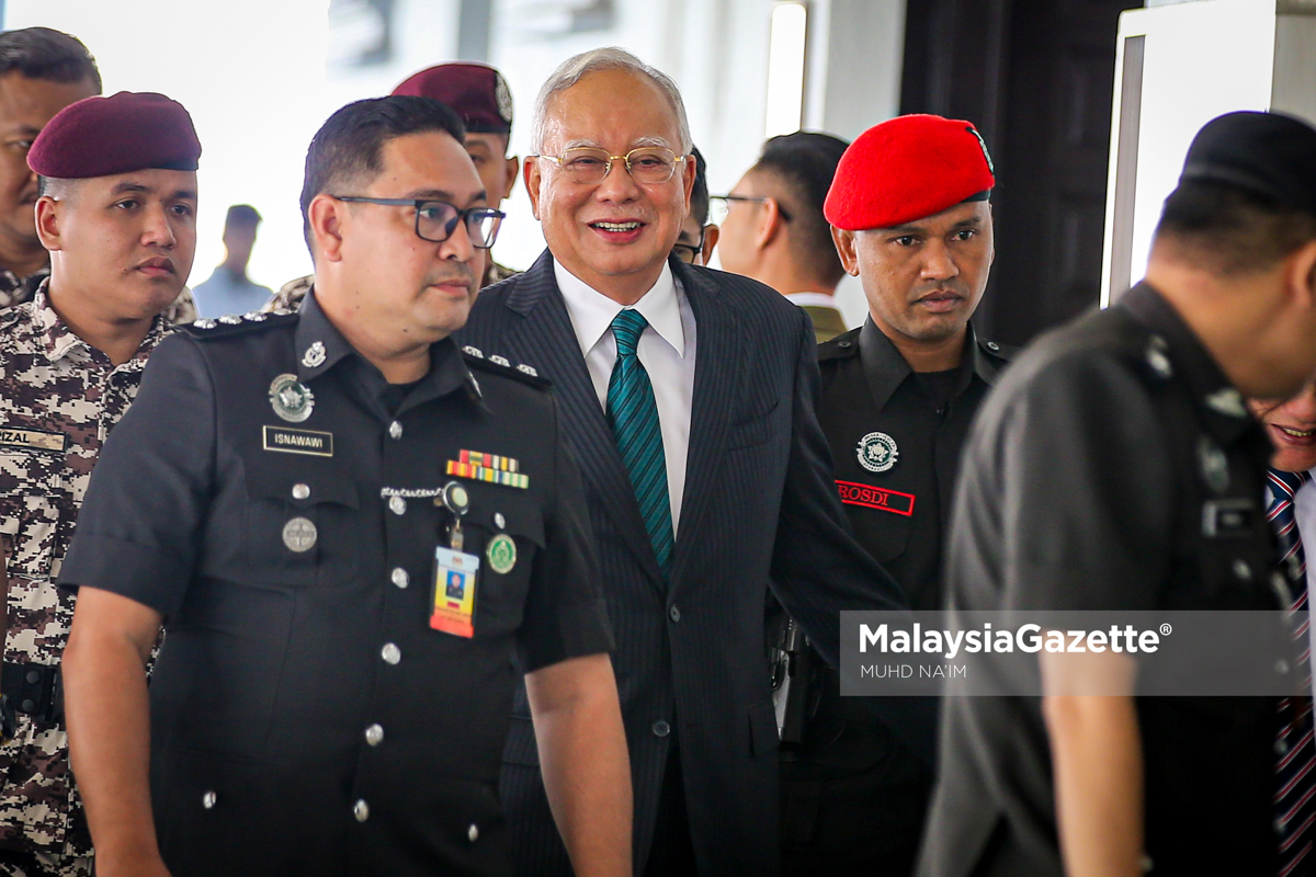 Adam nafi berpakat dengan SPRM sediakan laporan jejak wang Najib
