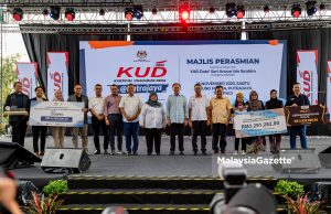 Perdana Menteri Merasmikan Karnival Usahawan Desa