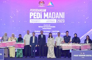 Syarikat telekomunikasi perlu bangunkan kepakaran untuk rakyat – PM
