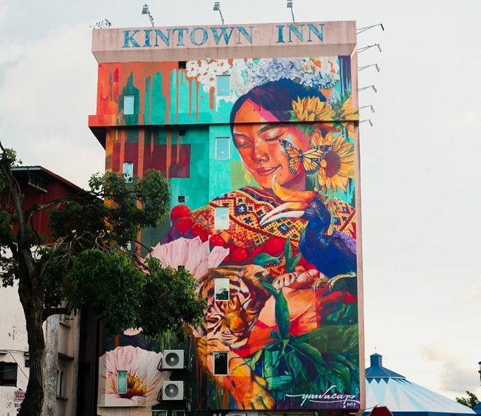 Bandar Bintulu ceria dengan lukisan mural