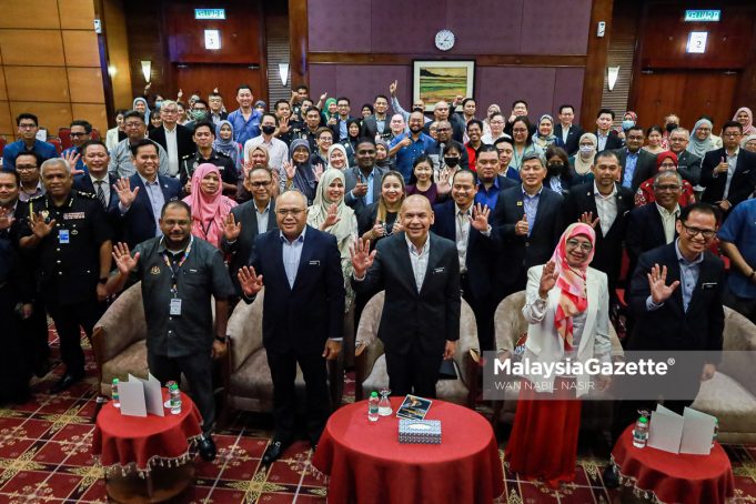 MGF011122023_MENTERI KPDN-2