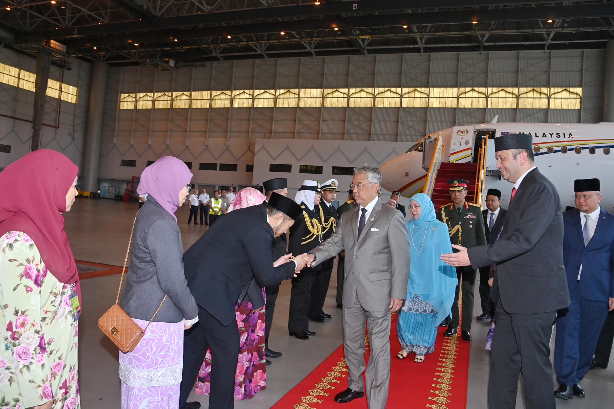 Agong, PM berangkat ke Brunei untuk istiadat persandingan Pengiran Abdul Mateen