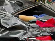 Lima kereta rosak akibat bongkah konkrit jatuh dari atas bangunan