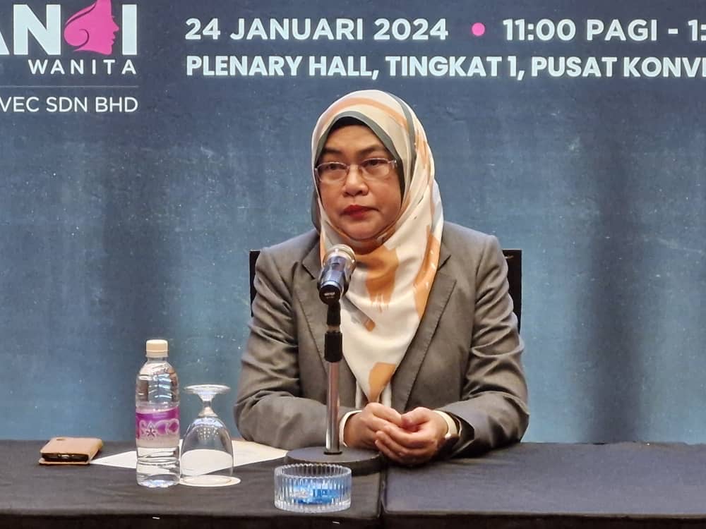 Ketua Pegawai Eksekutif SCSB, Azlina Amran 