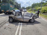 Warga emas maut kereta bertembung lori