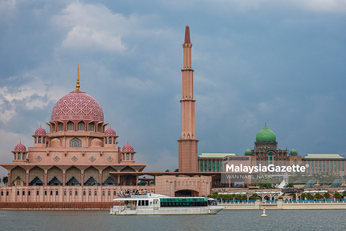 Cruise Tasik Putrajaya Tarik Minat Pelancong