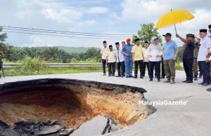 Jambatan bailey di Jalan Kuantan-Segamat siap tujuh hari lagi