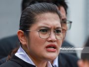 Ratu Naga saman SPRM, Azam Baki, kerajaan