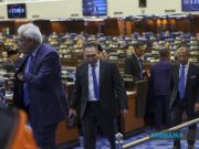 Tindakan pembangkang keluar dewan seperti tak hormati institusi diraja – Ahmad Farhan