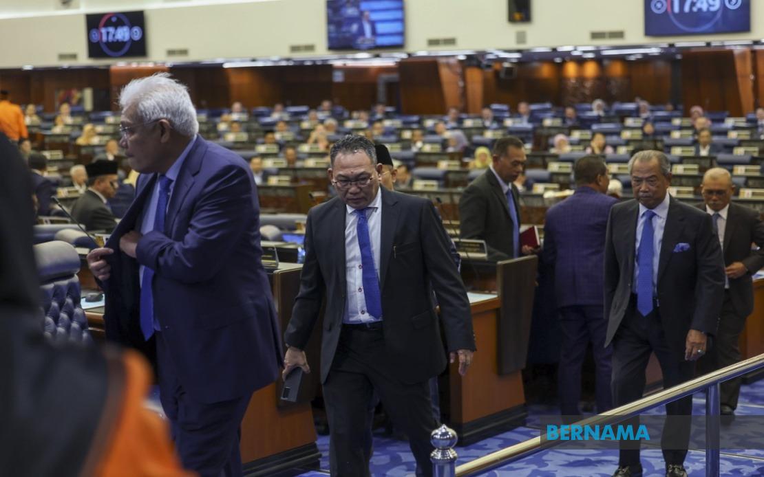 Tindakan pembangkang keluar dewan seperti tak hormati institusi diraja