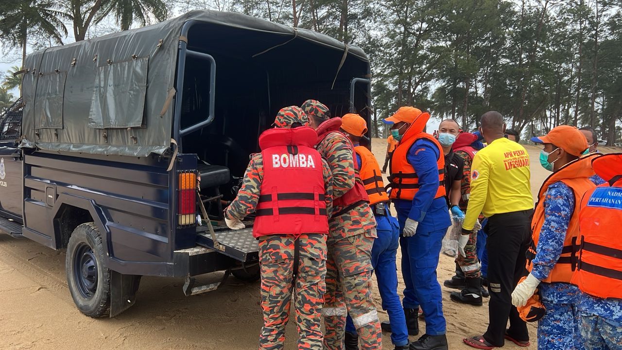 Warga Nepal ditemukan lemas di Pantai Sepat