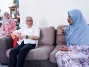 Kongsi Rezeki Ramadan 2024: Ismail Sabri ziarah Faridah Hitam