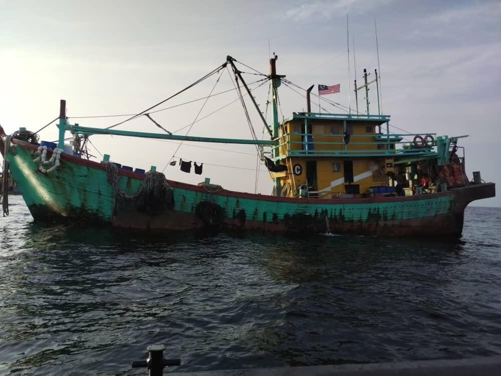 Sembilan nelayan Myanmar ditahan bersama 2.3 tan hasil laut