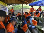 UMS agih 60 bakul makanan kepada komuniti Kg Sayap