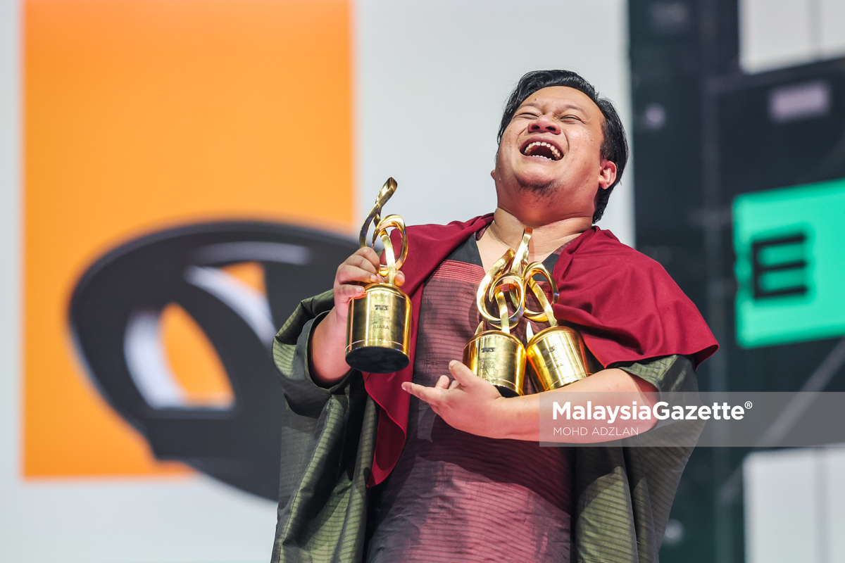 Amir Jahari 'Hasrat' Juara AJL38 34