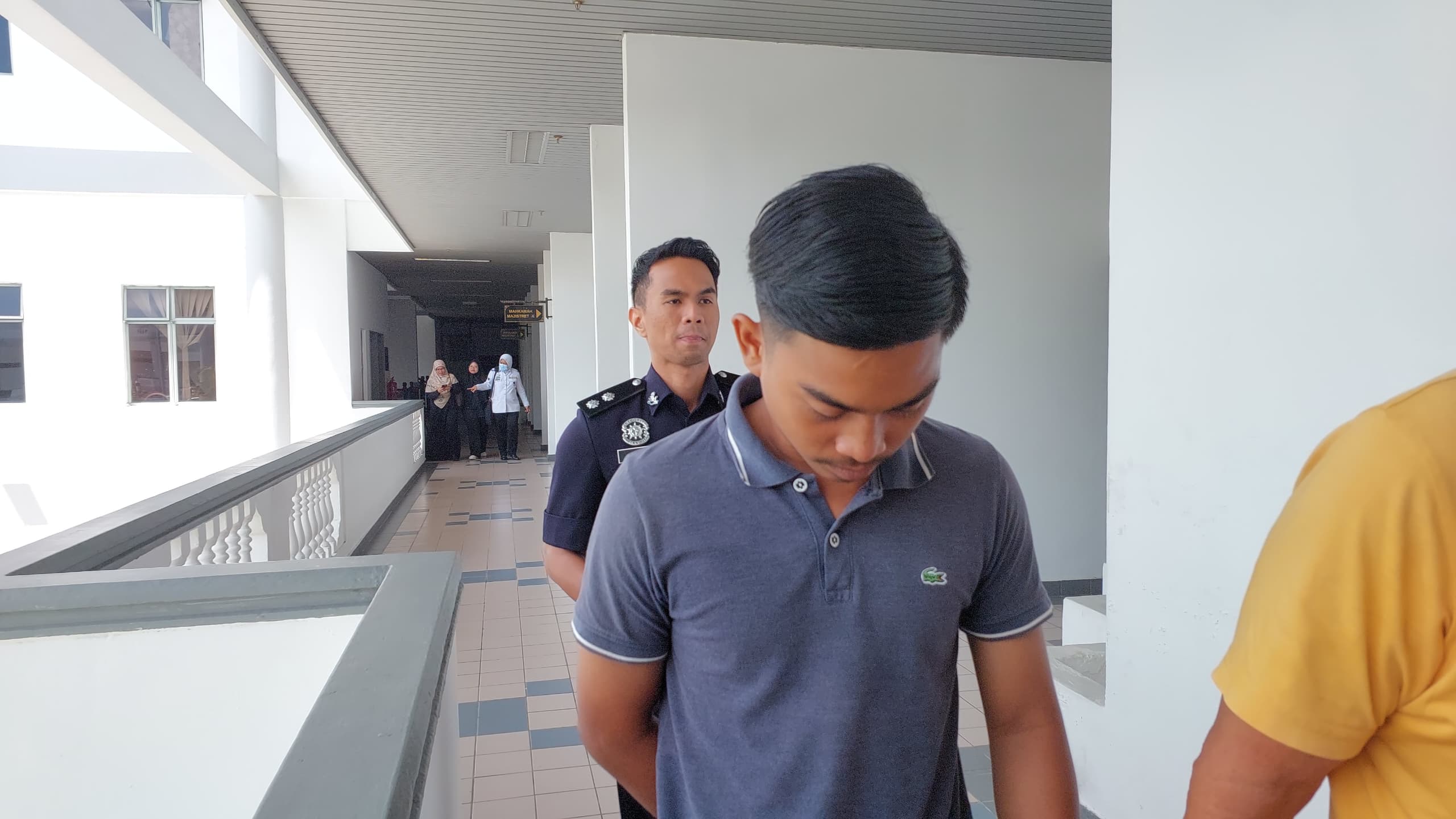 Aksi ‘superman’, penunggang dipenjara 1 hari, denda RM5,000