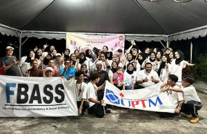 Pelajar UPTM masuk kampung Orang Asli