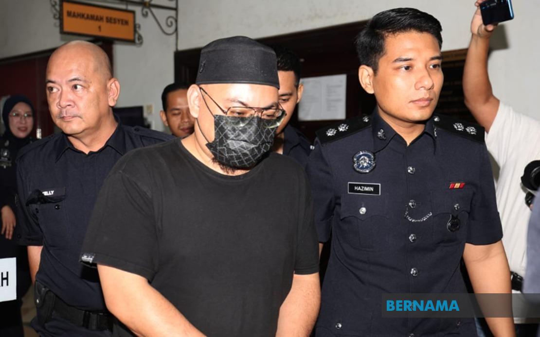 Bekas pembantu tadbir didakwa lakukan pengubahan wang haram, pecah amanah RM15 juta