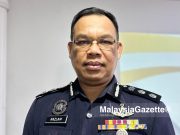 Leka bermain judi daun terup, 10 lelaki ditahan