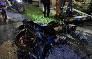 Pekerja swasta cedera parah motosikal rempuh kereta