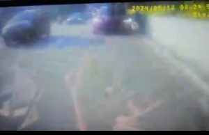 Penunggang motosikal cedera dihimpit kereta
