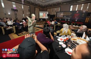 UMT anjur makan malam amal bantu alumni