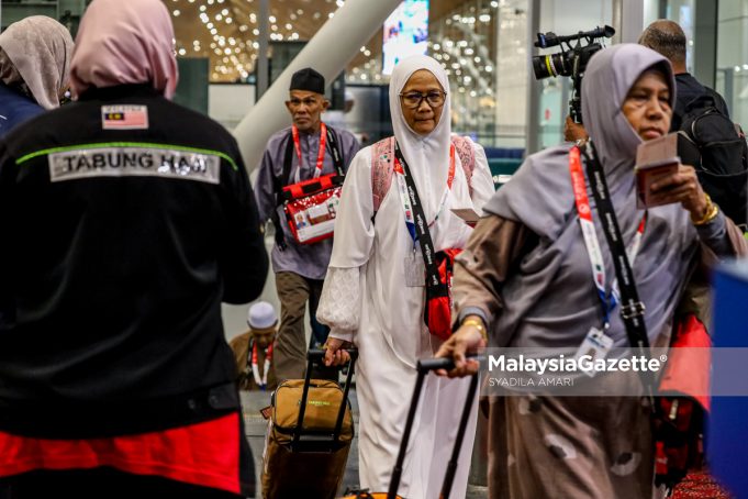 NAIM MOKHTAR TABUNG HAJI
