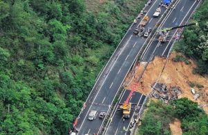 Lebuh raya di Guangdong runtuh, 24 maut