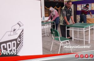 MGNews: PRK KKB: Petugas SPR Bertungkus Lumus Buat Persiapan, Pastikan Pengundian Esok Lancar